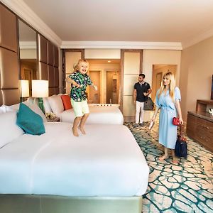 Imperial Club Queen Ocean Room